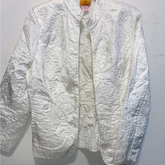 Ruby Rd. Jackets & Blazers - White quilted jacket